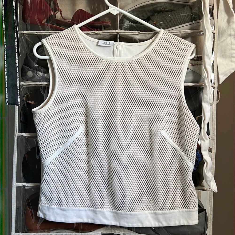 Akris Punto white lattice top